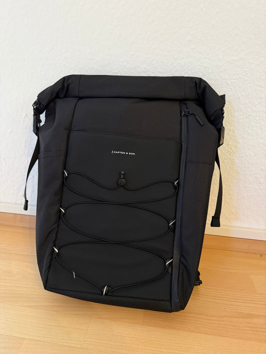 Kapton & Son Yoho All Black Reiserucksack